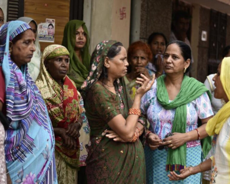 Hindistan’da Çözülemeyen Bir Garip Olay: Kadınları Bayıltıp Saçlarını Kesen Hırsızlar
