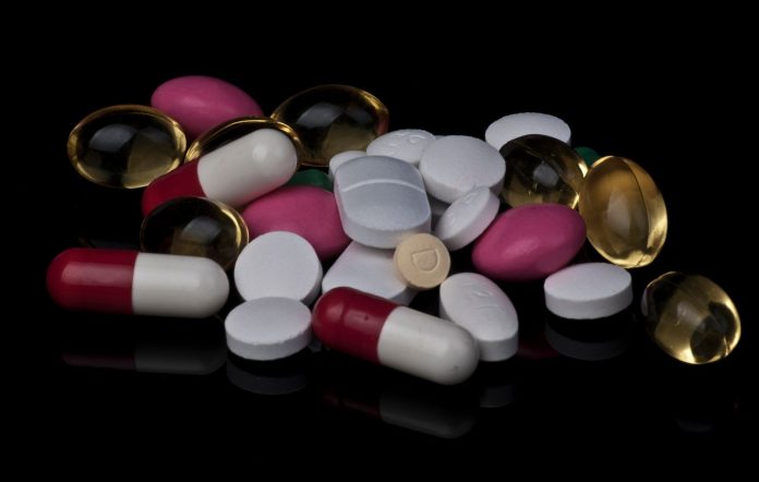 Dökülen Saça Hangi Vitamin İyi Gelir? Saç Dökülmesi İçin En Etkili Vitaminler