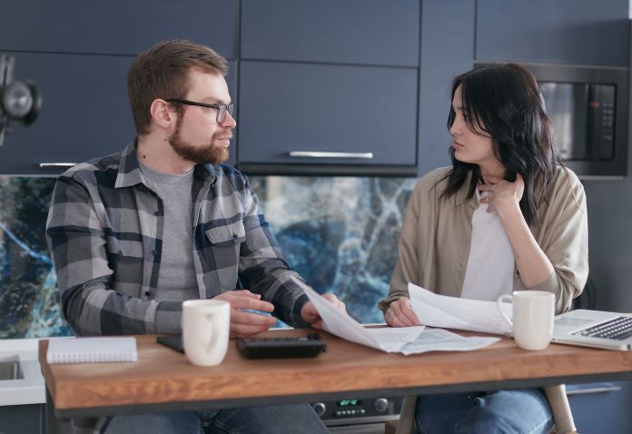 Partnerle Finansal Sorumlulukları Paylaşma: Güçlü İlişkilerin Temeli
