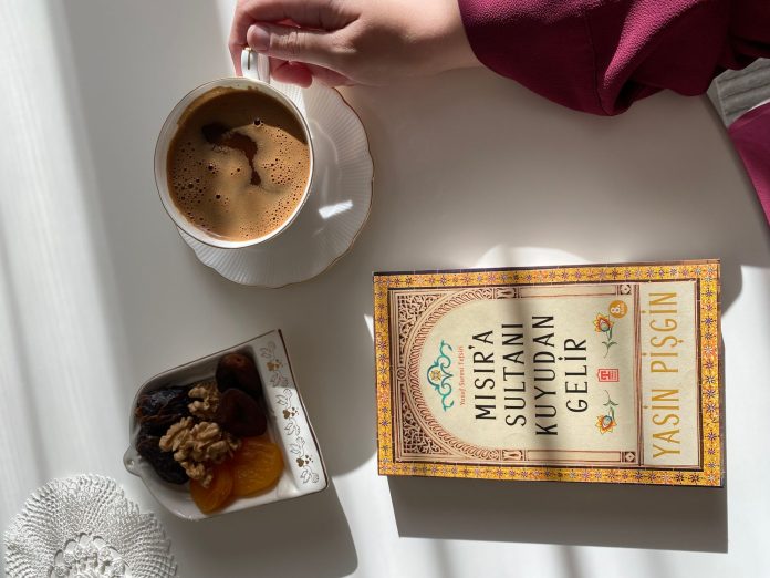 Türk Edebiyatının Güçlü Sesleri: Kadın Yazarların İlham Veren Kitap Önerileri