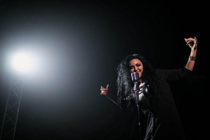 Müzik Dünyasında İz Bırakan Türk Kadın Sanatçılar: İlham Veren Sesler