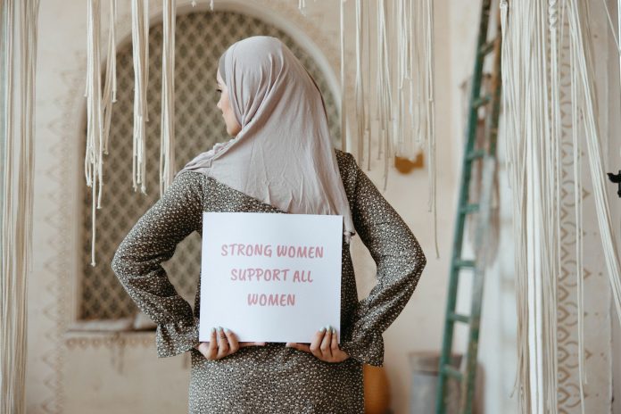 Kadına Saygı ile İlgili Sözler: Değeri Hatırlatan Anlamlı İfadeler