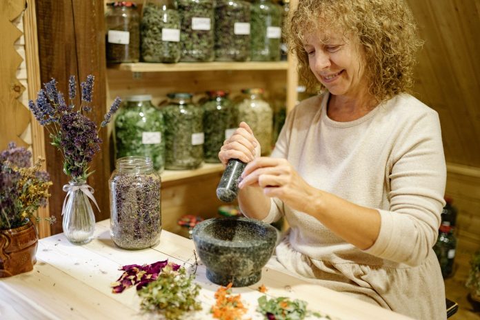 Ayurveda ile Kadın Sağlığı: Beden Tipinize Göre Beslenme ve Yaşam Tarzı Önerileri
