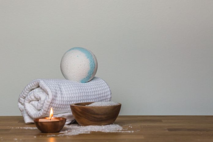 Evde Kendi Spa Deneyimini Yarat: Bütçe Dostu Güzellik ve Bakım Ritüelleriyle Kendine İyi Bak