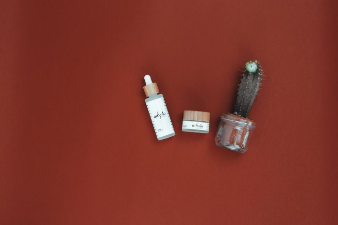 Minimalist Güzellik Rutini: Daha Az Ürünle Maksimum Etki Yaratın