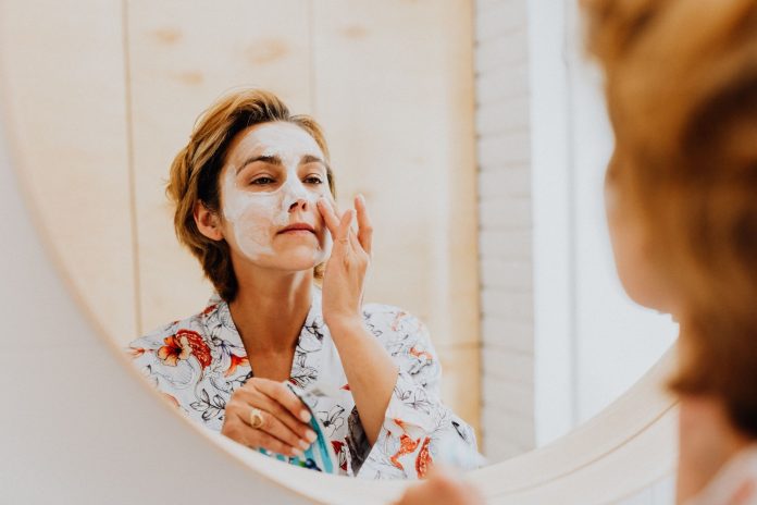 Cilt Bakımında Yenilikler: Kadınlar İçin En Etkili Anti-Aging Yöntemleri