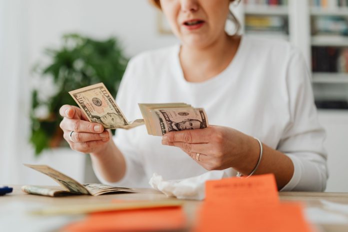 Finansal Okuryazarlık: Kadınların Bütçe Yönetimi ve Geleceğe Yatırım Stratejileri